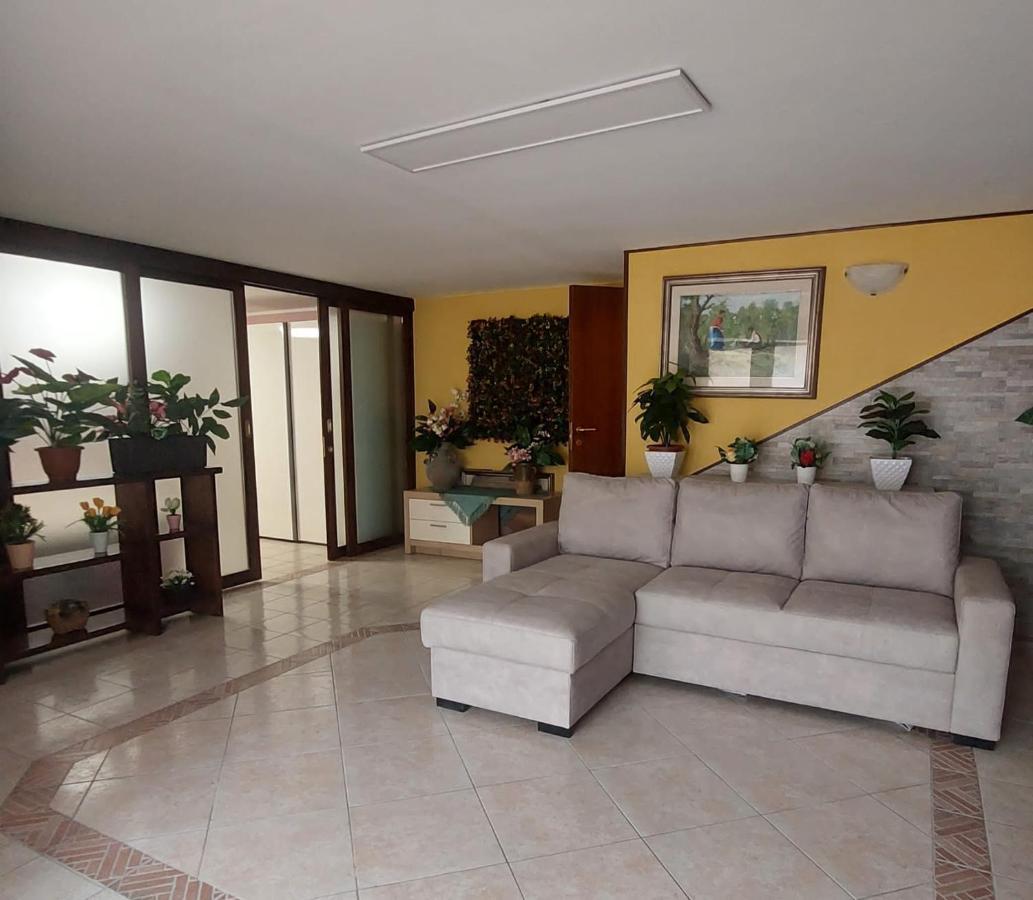 B&B Caravaggio San Donaci Екстер'єр фото