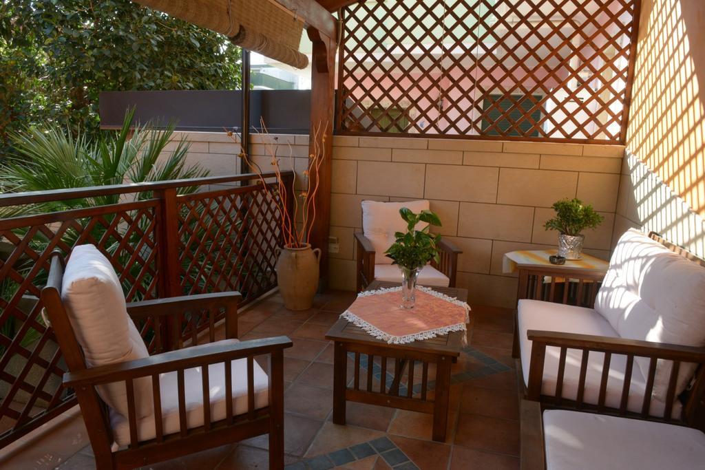 B&B Caravaggio San Donaci Екстер'єр фото
